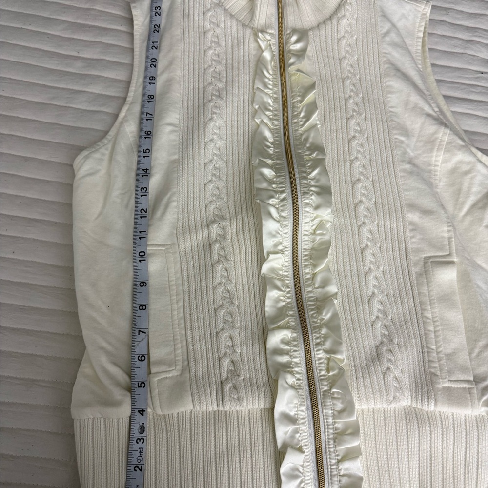 Draper’s & Damon’s Ivory Cable Knit Vest Ruffle Zip Preppy Classic Size L - Picture 7 of 7